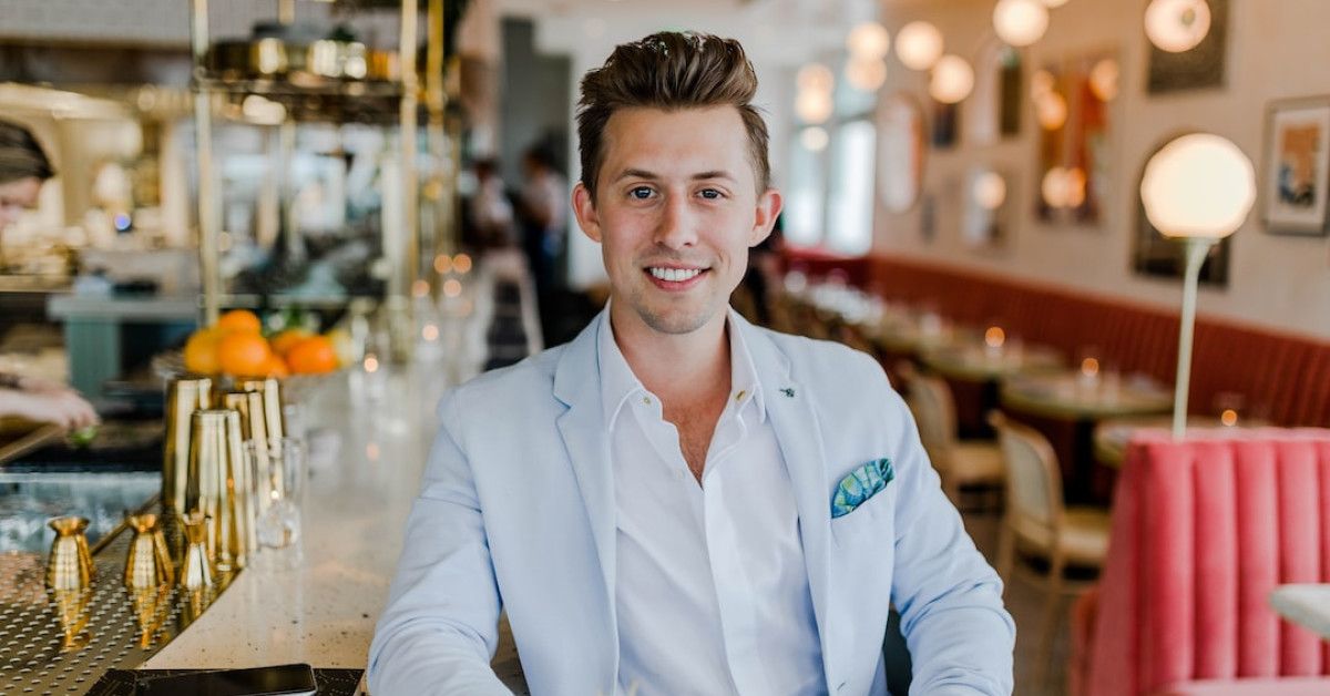 Average number of jobs held by worker and its implications.